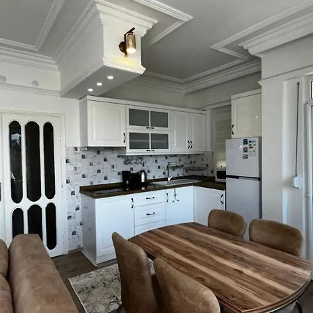 Cozy Vacation Flat 2 Min To In Daire *